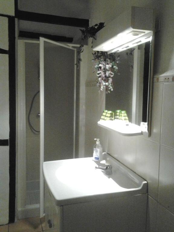 Cherain B&B Les Ecoliers الغرفة الصورة